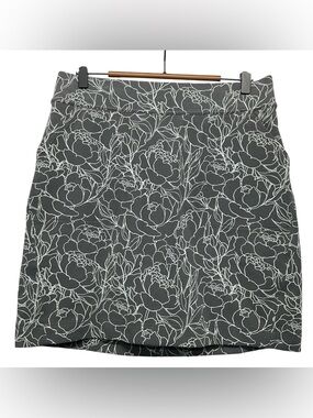 Duluth Trading NoGa Skort Floral printed Skort Size Small Gray